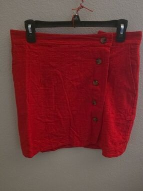 HYFVE Red Button-Front Mini Skirt